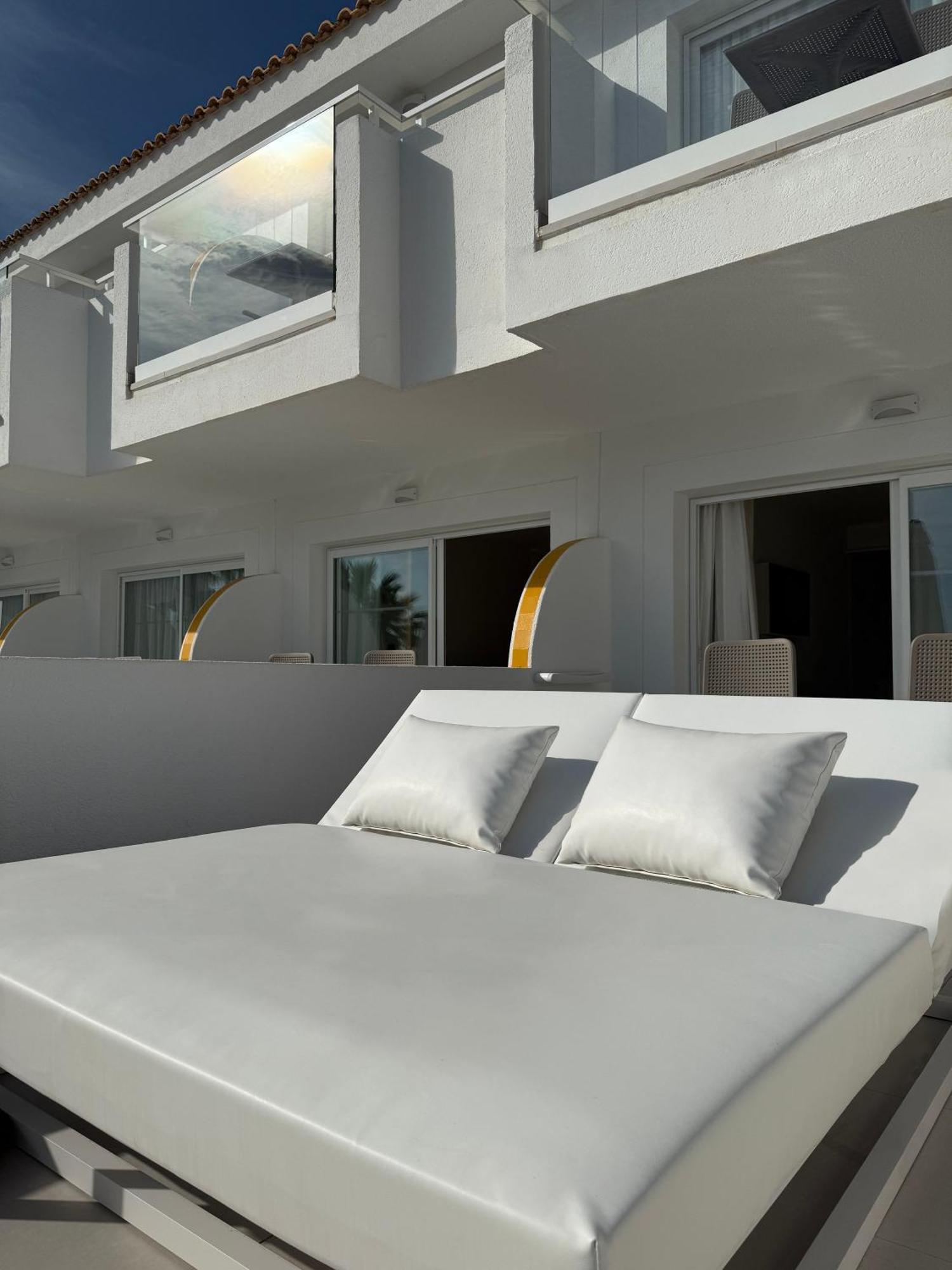 Blau Punta Reina Family 4*